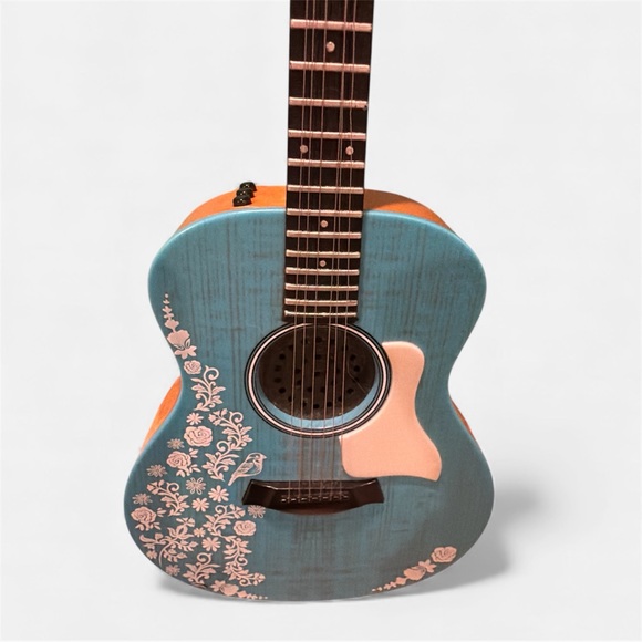 American Girl Taylor Guitar, Teeney's Accessory 10.5" Plays 3 songs - Picture 5 of 6